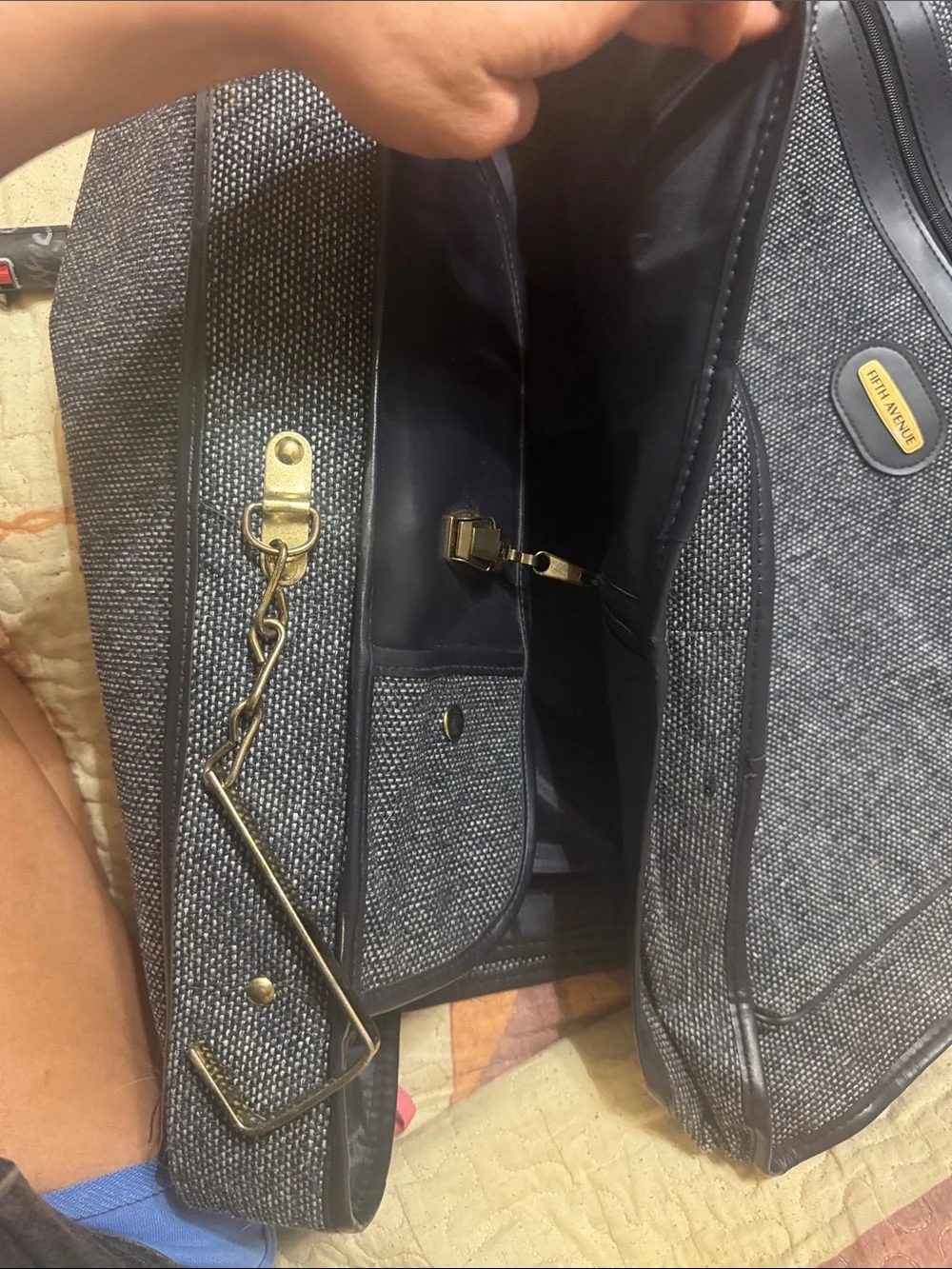 Vintage Fifth Avenue Navy Blue and Gray Textured Travel Bag with Shoulder Strap